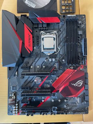 ASUS ROG STRIX Z370-H GAMING + I5 8600K