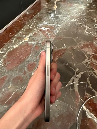 iPhone 15 Pro Plata para piezas