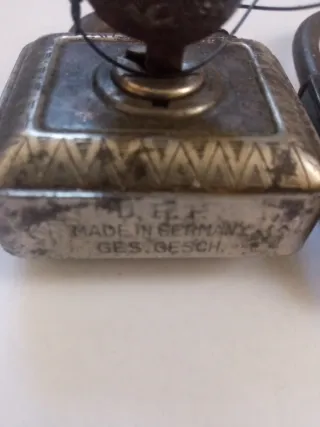 4 candados antiguos con llaves