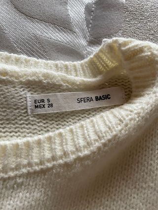 Jersey y pañuelo grande .16 euros las dos cosas