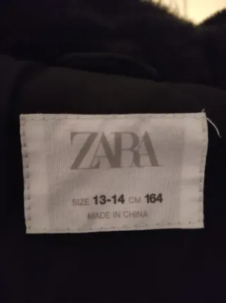 Abrigo negro niña Zara