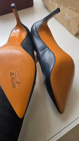 Zapatos de tacón Zara piel azul marino nuevos