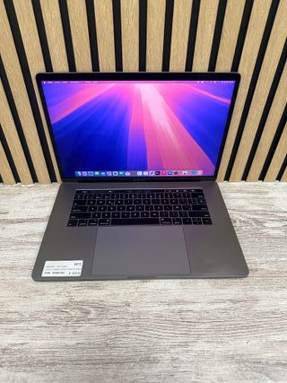 MacBook Pro 15" 2018 i7 32gb 500gb SSD