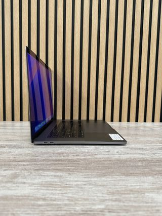 MacBook Pro 15" 2018 i7 32gb 500gb SSD