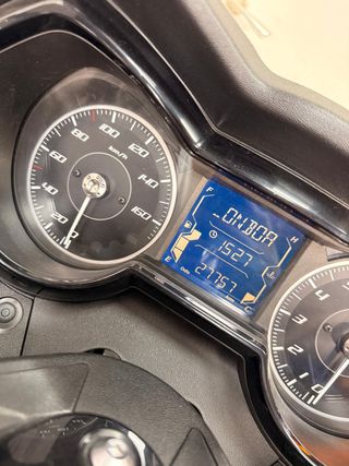 Yamaha XMAX 300 Maxi Scooter