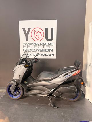 Yamaha XMAX 300 Maxi Scooter