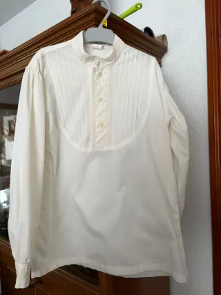 Camisa fallera beig con encaje