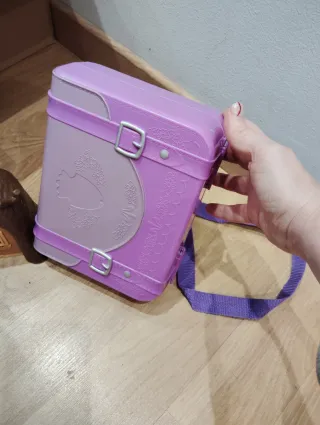 Caja Juguete Niña con Figuras