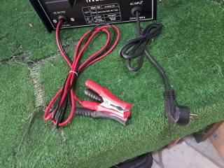 Caricabatterie ROYCE RBC-50