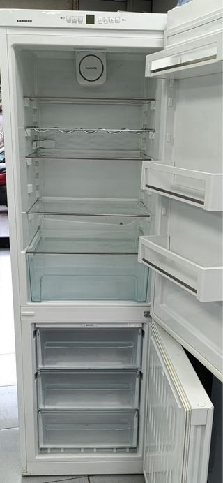 Nevera Liebherr No Frost 185cm