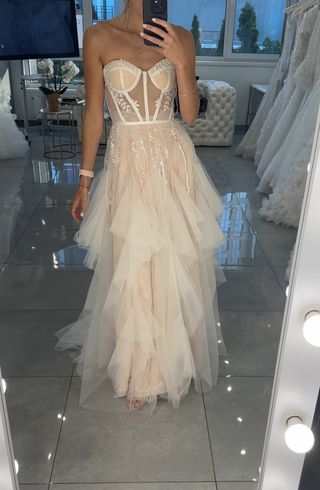 Vestido de Novia Romántico Beige/Blanco