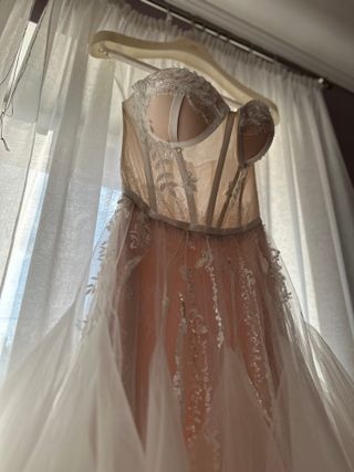 Vestido de Novia Romántico Beige/Blanco