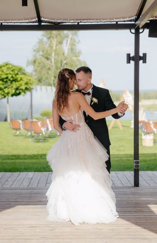 Vestido de Novia Romántico Beige/Blanco