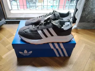 Zapatillas Adidas Retropy E5 Talla 42