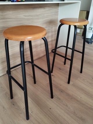 Taburetes madera y metal