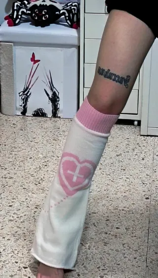 Calentadores cutes corazón rosa y blanco