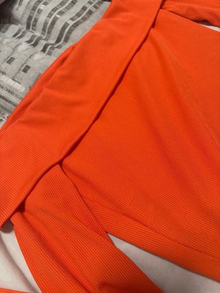 Top manga larga mujer naranja