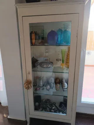 Mueble vitrina de salón o mueble vitrina