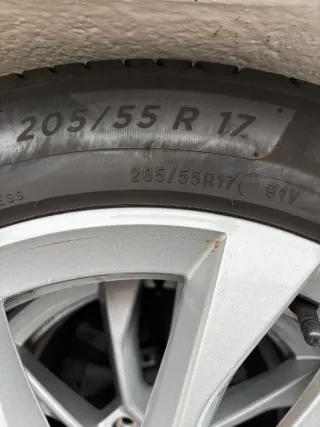 Llantas aluminio con cubiertas Michelin 205/55 R17