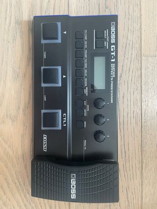 BOSS GT-1 Pedalera Multiefectos Guitarra