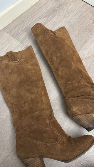 Botas de ante marrones