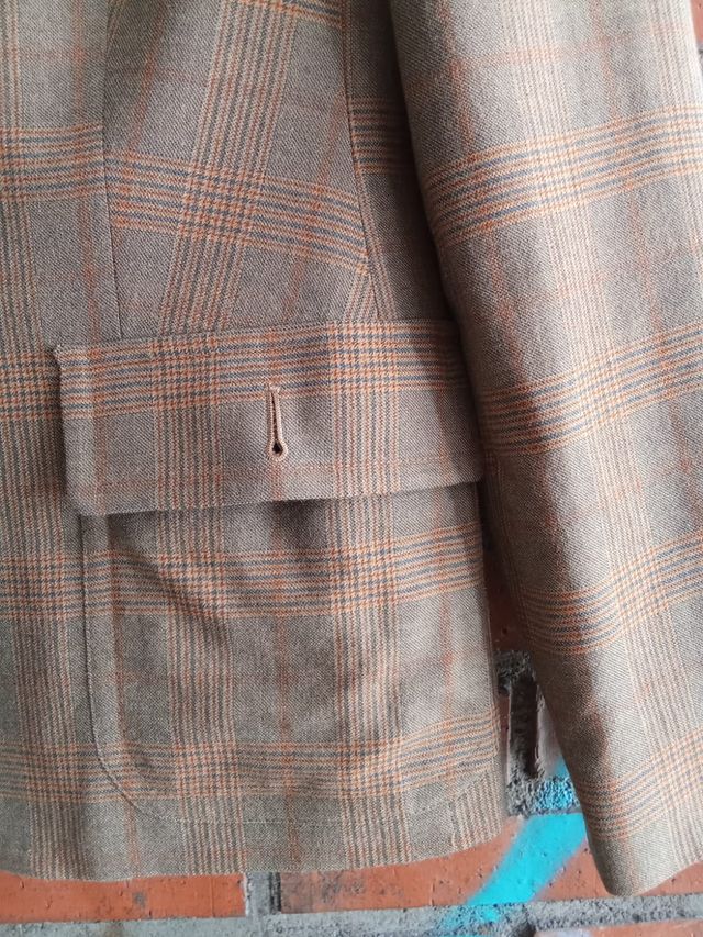 Americana Burberry cuadros marrón y naranja