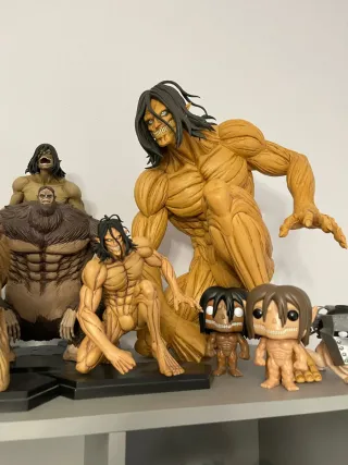 Collezione personale Attack On Titan Funko pops, A