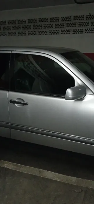 Mercedes-Benz E290 1997