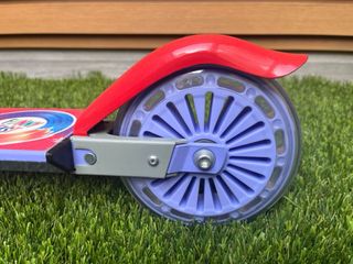 Patinete infantil rojo y morado