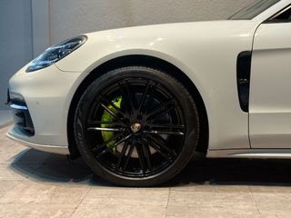 Porsche Panamera 4 EHybrid Sport Turismo