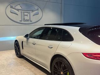 Porsche Panamera 4 EHybrid Sport Turismo