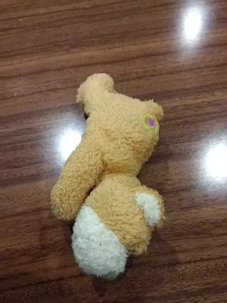 Peluche Nici com íman nas patas