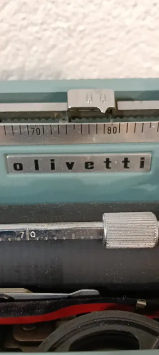 Olivetti Lettera 32 Macchina da Scrivere