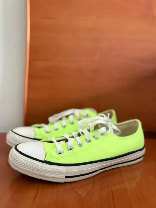 Converse verde lima