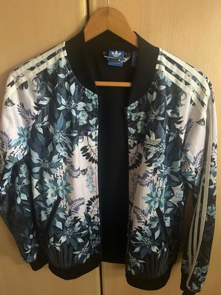 Chaqueta Adidas Estampado Floral