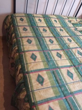 Conjunto cabecero forrado, edredón y 2 cortinas