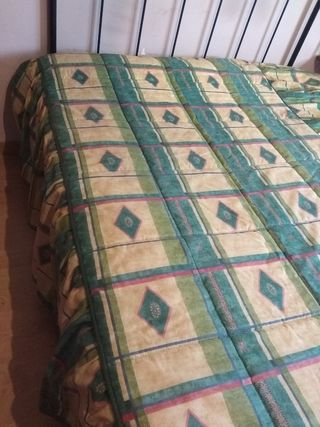 Conjunto cabecero forrado, edredón y 2 cortinas