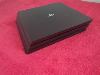 PS4 Pro Impecable + Mando y Cables