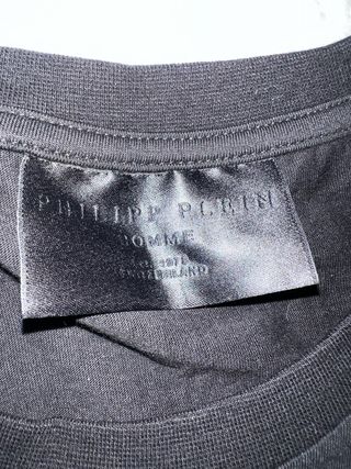 Camiseta Philipp Plein Negra con Detalles Dorados