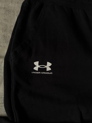 Pantalón Under Armour Negro