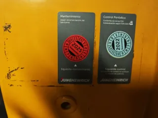 Transpaleta eléctrica JUNGHEINRICH 2200 KGS