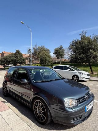 Volkswagen Golf 2001