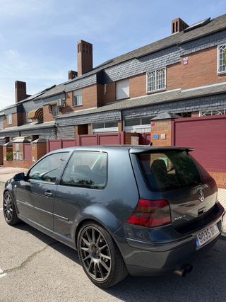 Volkswagen Golf 2001