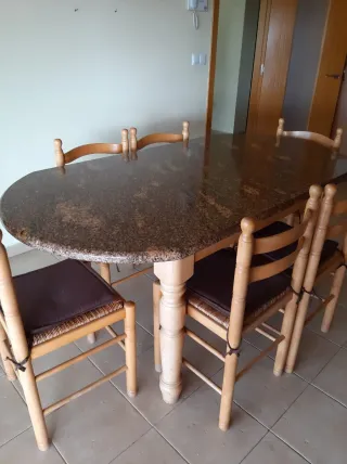 Mesa de cocina con 6 sillas