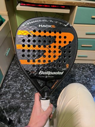 Due racchette da padel NOX e Bullpadel