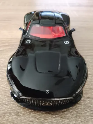 Coche de juguete Mercedes negro