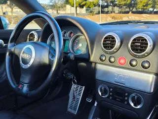 Impecable Audi TT Roadster 225cv Quattro Original