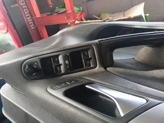 Paneles Puertas Delanteras Golf VI