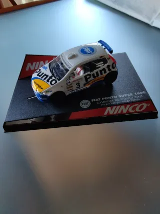 Coche Scalextric Fiat Punto Super 1600