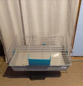 Jaula para mascotas nueva